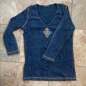 Women’s V‑Neck Long Sleeve Top with Center Embroidered Motif - Navy